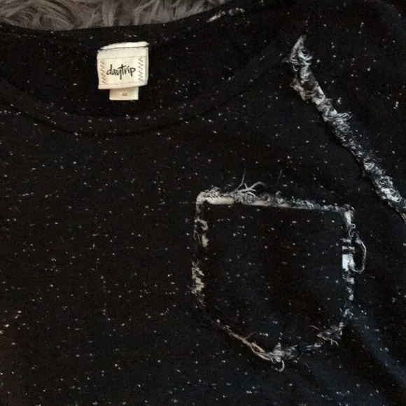 ❗️DONATING SOON❗️Daytrip Tee - Picture 2 of 2